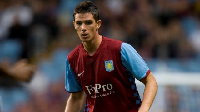 Clark pens new contract