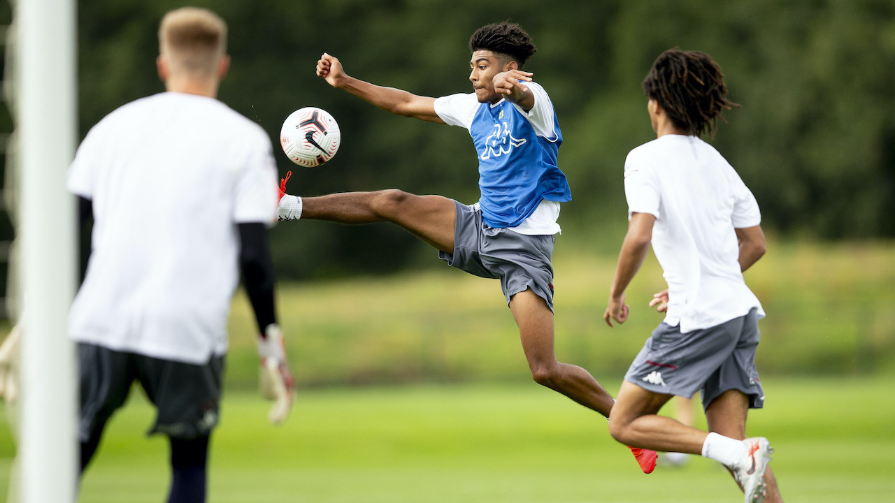 Youngsters join first team for pre-season training camp