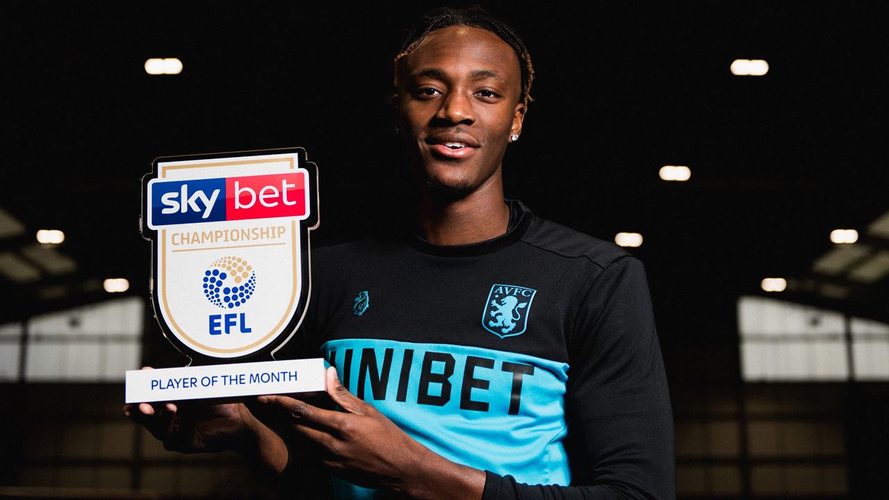 Tammy Abraham wins November Sky Bet Championship Player of the Month Award