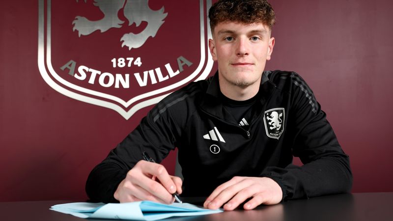 Proctor pens new deal