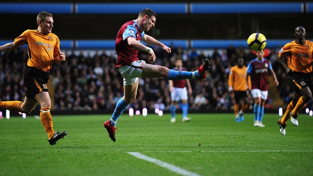 On this day: Tigers tamed/Man Utd summit battle