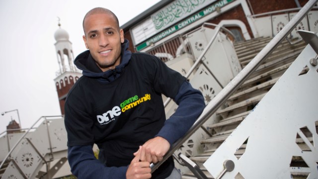 Video/Text: El Ahmadi, Bent and Dunne visit Birmingham mosque