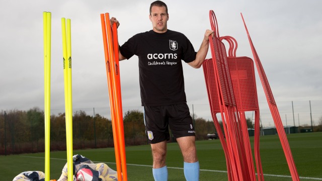 Villa v Man Utd media watch [10.11.12]: Vlaar on Van Persie