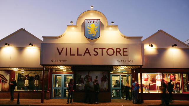 Villa v Malaga merchandise: Get here early for store shopping