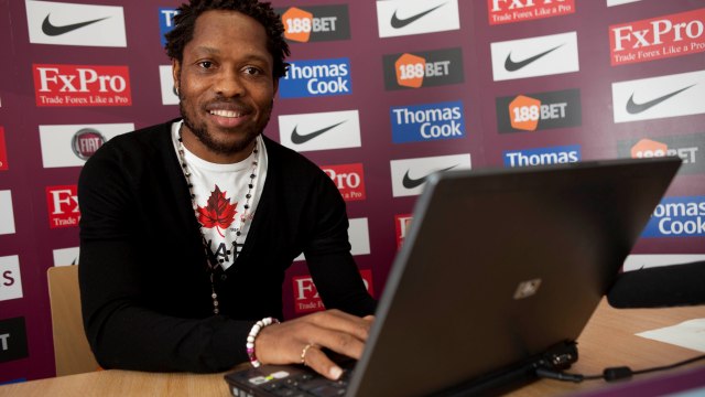 Relive Makoun answers as he chats live with fans from training HQ