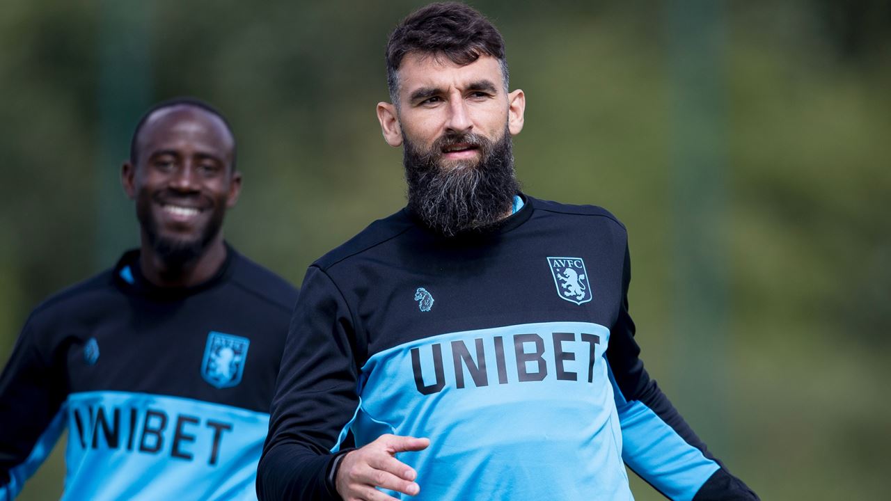 Injury report: Jedinak, Hogan, Davis
