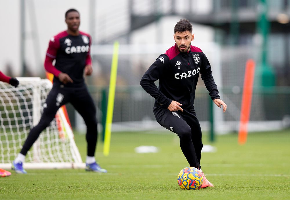 NW1_0947.jpg Aston Villa train ahead of taking on Leicester City this weekend.