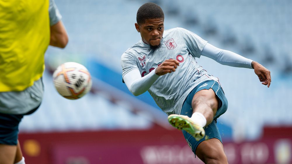 Squad train at Villa Park.