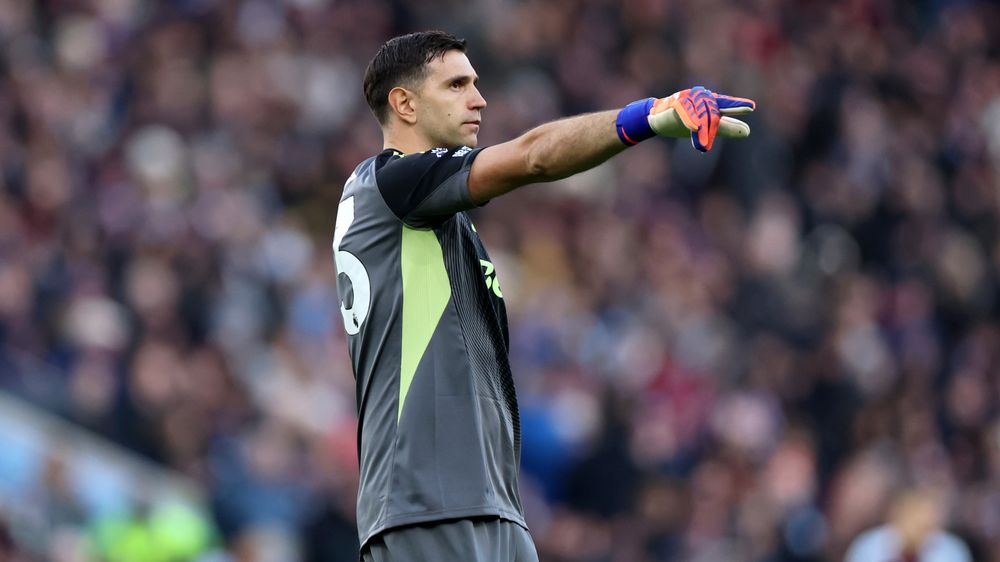 Team news for Arsenal encounter