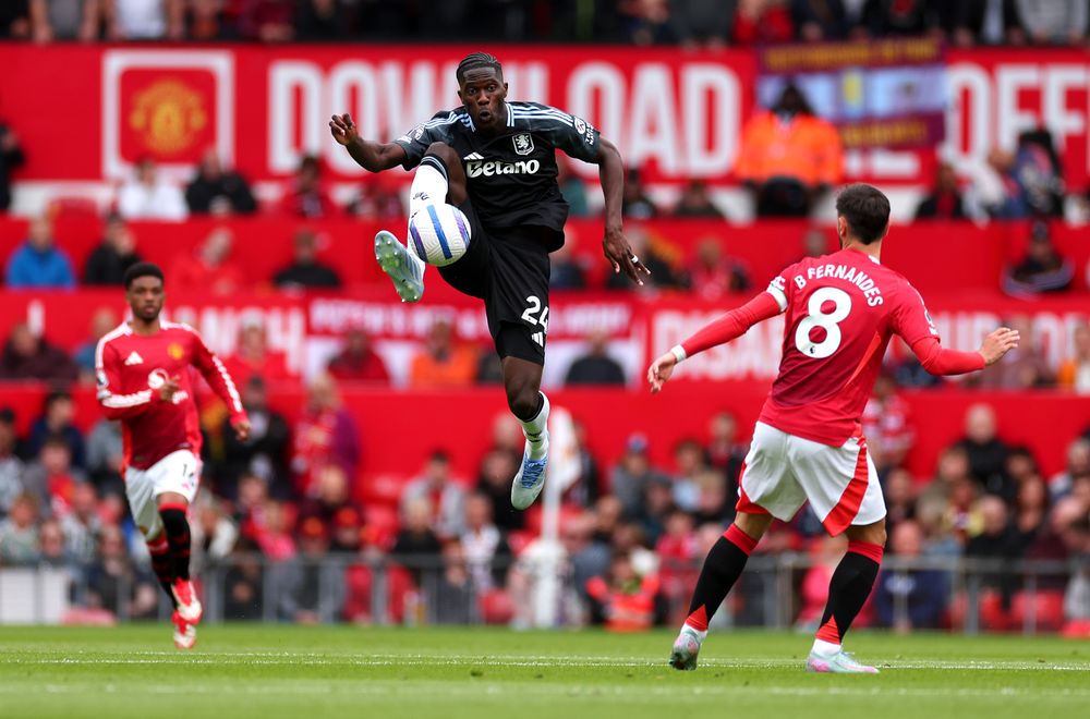Manchester United v Aston Villa