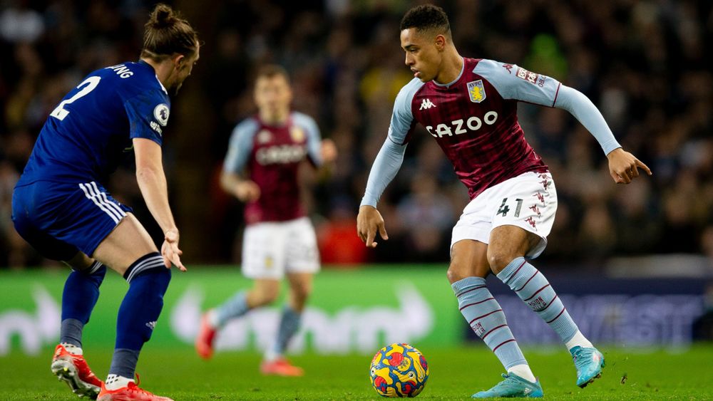 Leeds52.jpg Aston Villa v Leeds United in the Premier League.