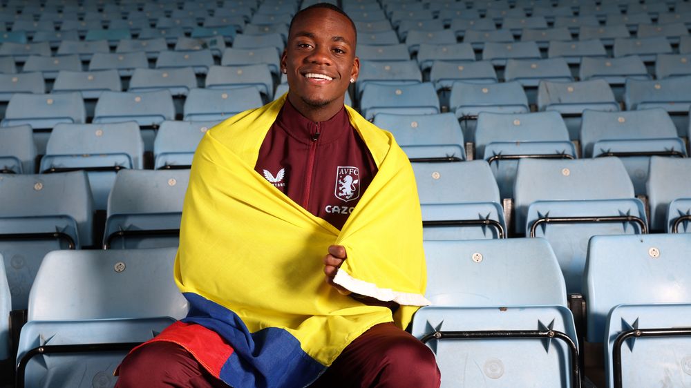JD3.jpg Jhon Durán experiences Villa Park for the first time after signing for the club.