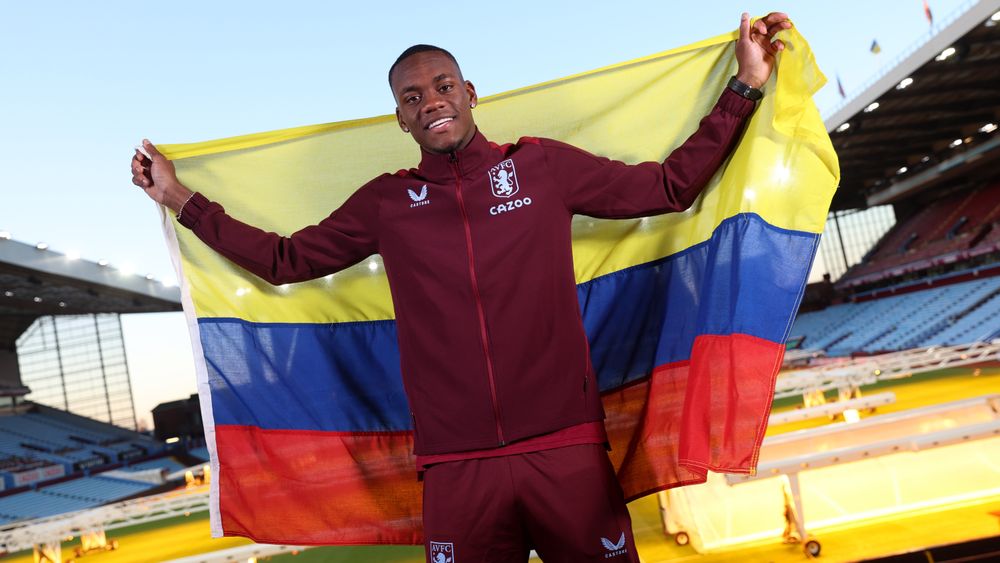 JD7.jpg Jhon Durán experiences Villa Park for the first time after signing for the club.