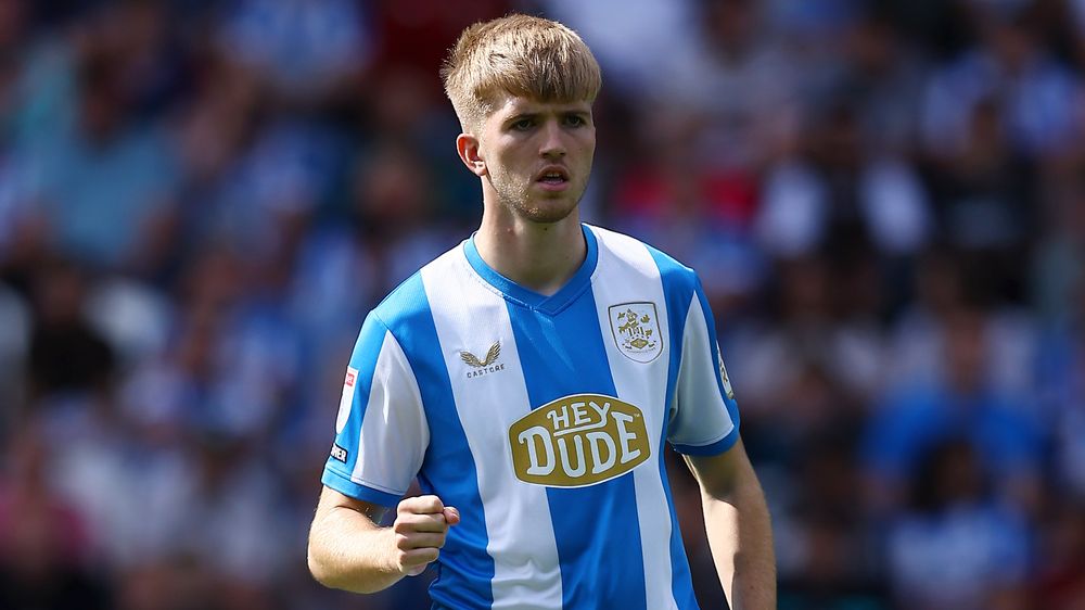 Full Huddersfield league debut and clean sheet for Feeney