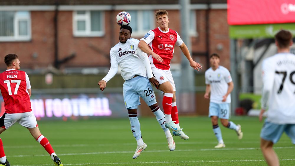 NW3B7446.jpg Lamare Bogarde v Fleetwood Town.