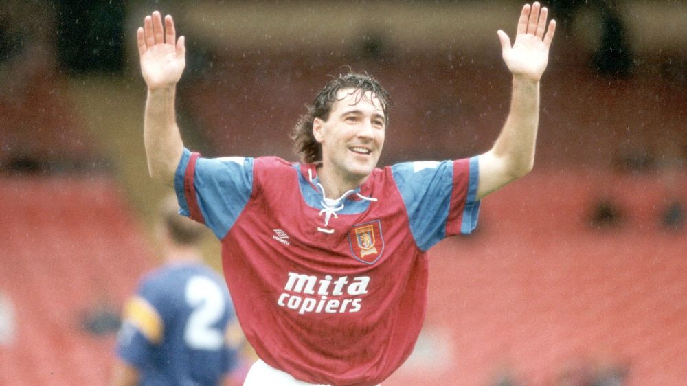 Saunders recalls umbrella story on Villa Podcast