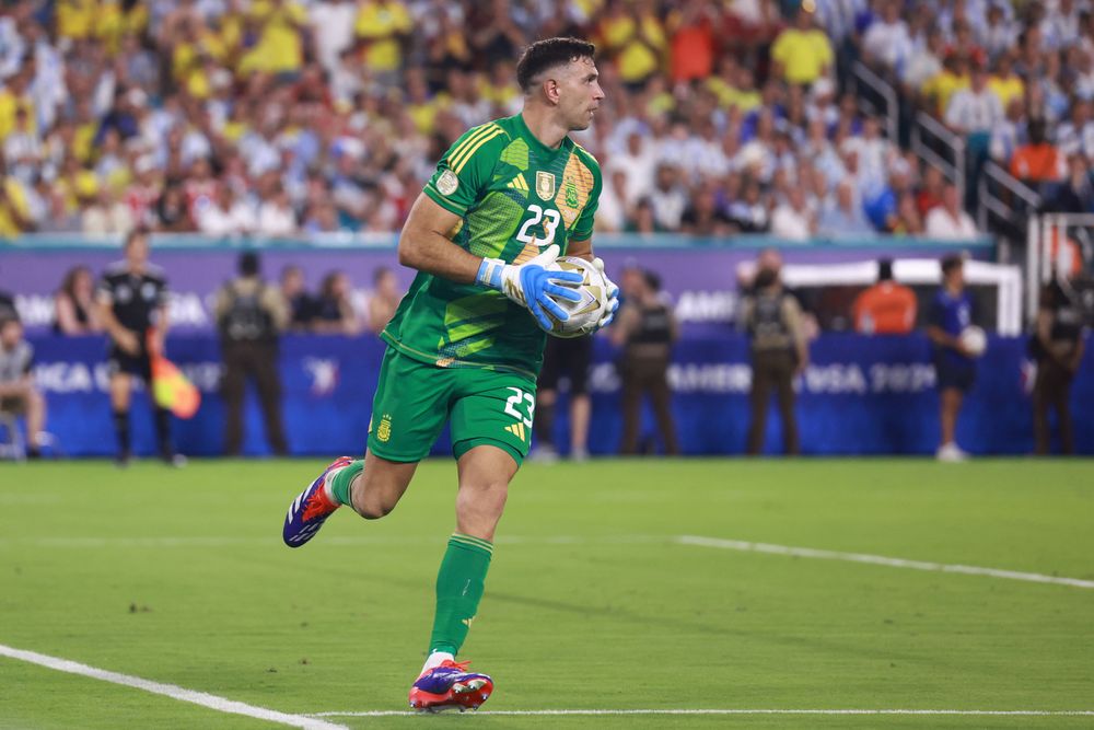 إيمي مارتينيز تفوز بكأس أمريكا 2024 مع الأرجنتين