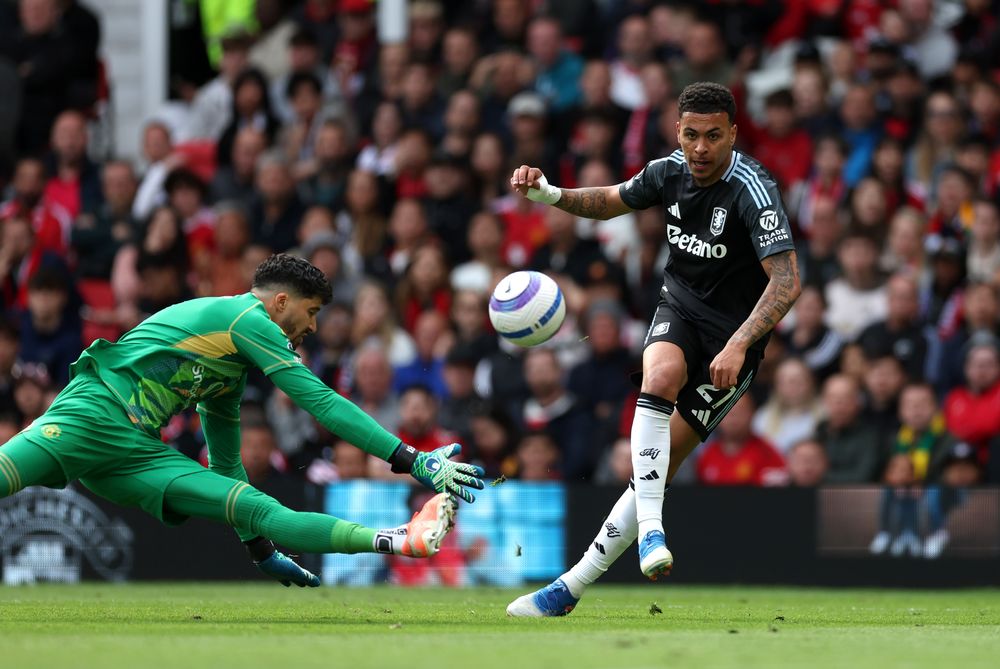 Manchester United v Aston Villa
