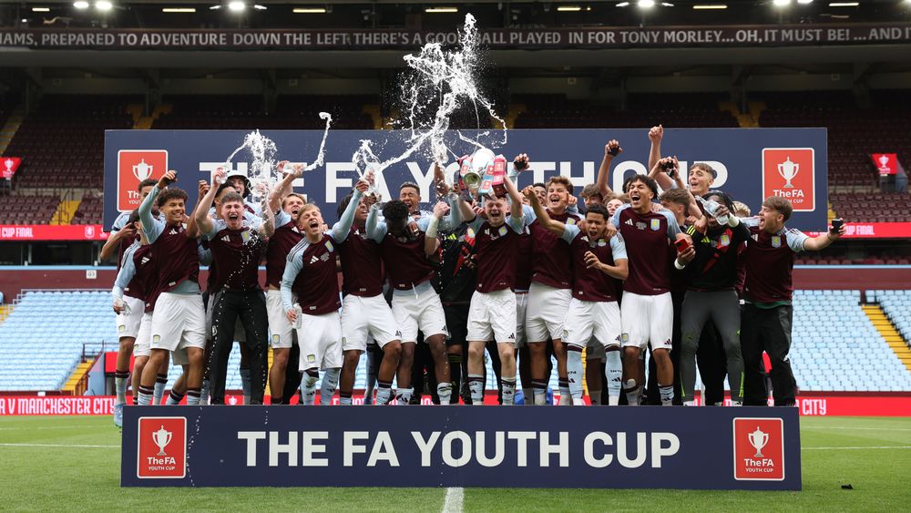 Aston Villa FAYC.jpg Aston Villa FA Youth Cup