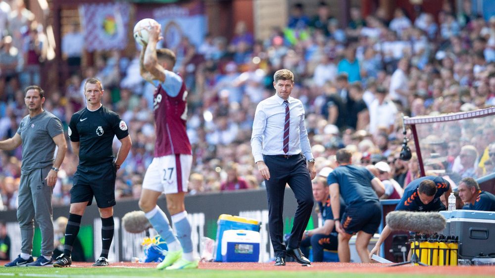 E38.jpg Aston Villa face Everton in the Premier League.