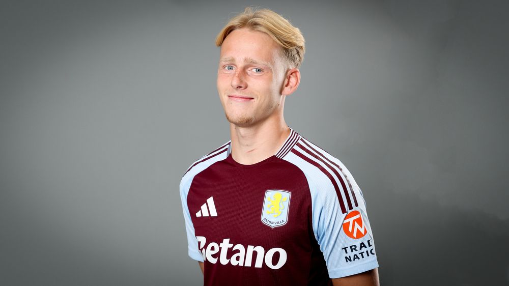 Munroe moves to Swindon on loan