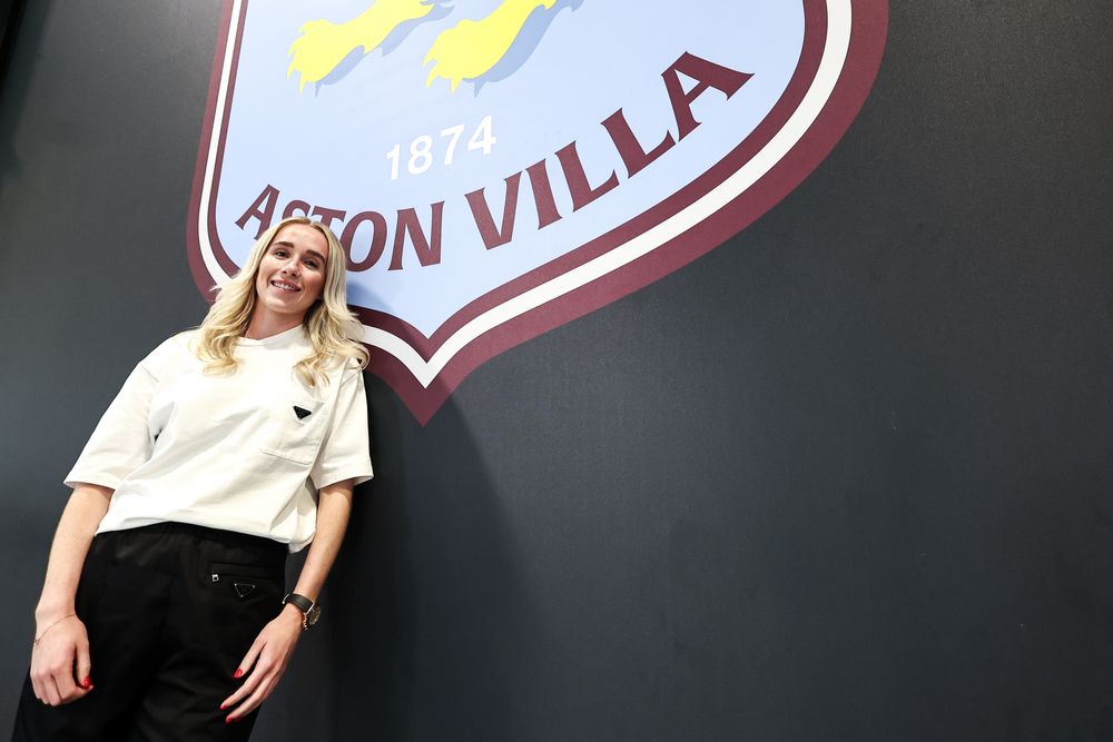 AMA_VILLA_WOMEN_RJB_090.jpg Missy Bo Kearns has joined Villa Women from Liverpool.