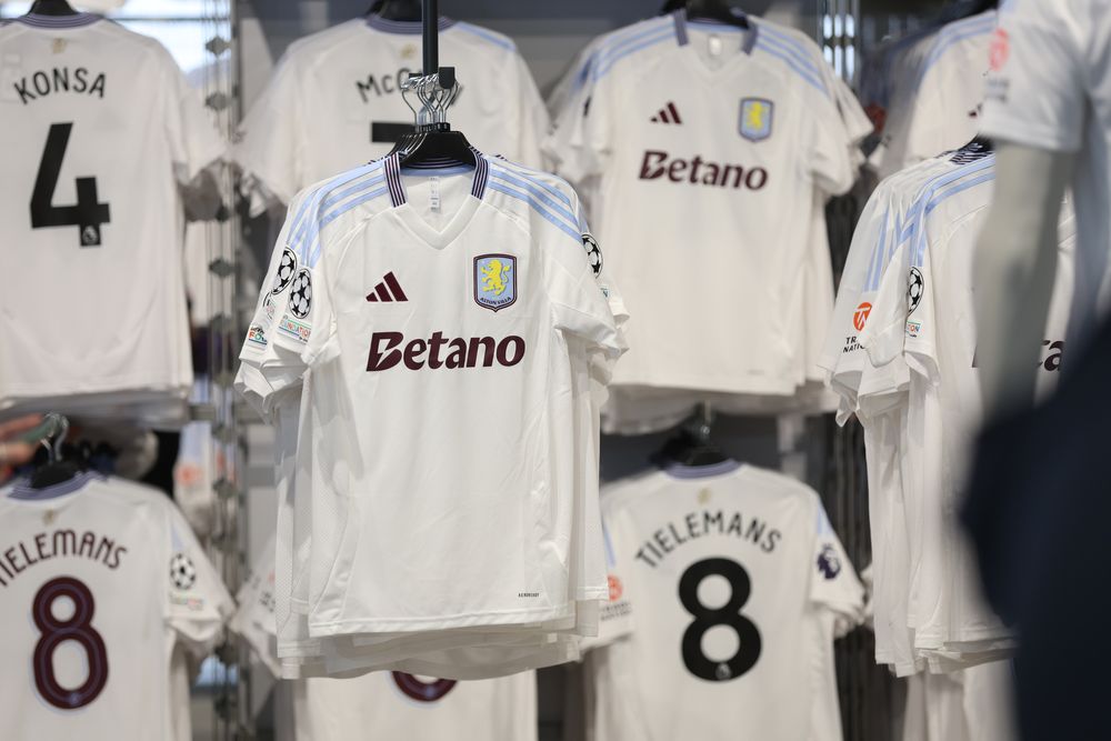 NW3B8348_5.jpg Special guest Sharon Osbourne opened the new Villa Store on the day the club's adidas away kit was released.