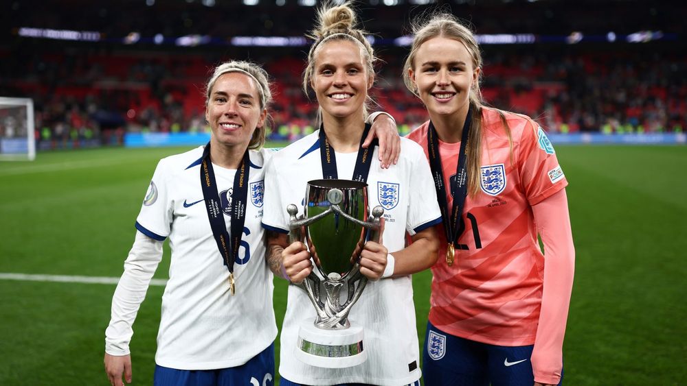 Lionesses.jpg Lionesses.jpg