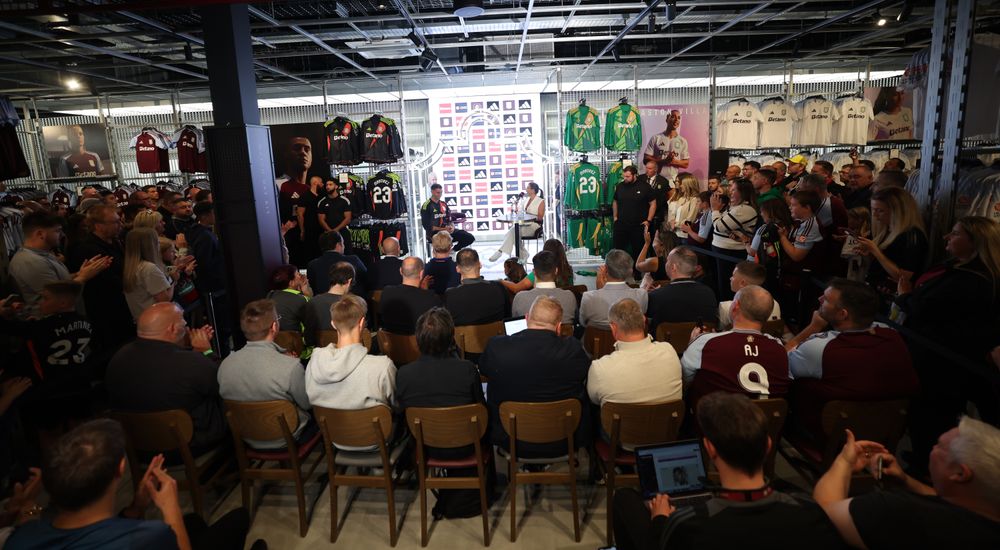 NW3B2980_5.JPG Emi Martinez announced his new contract at the Villa Store on Wednesday.