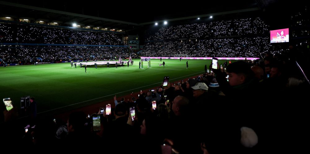 LS.jpg Villa Park light show.