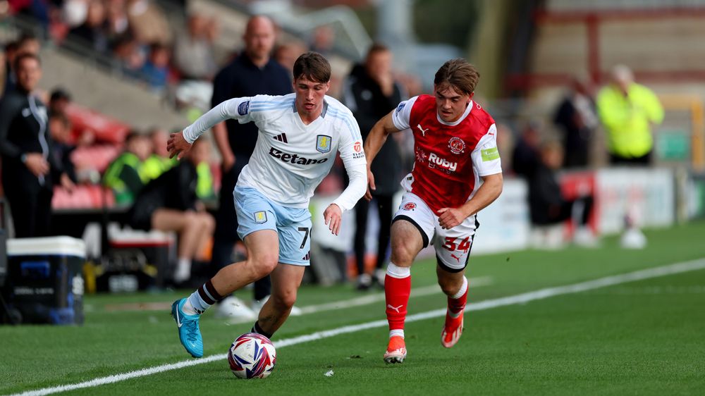 NW3B7689.jpg Ben Broggio v Fleetwood Town.