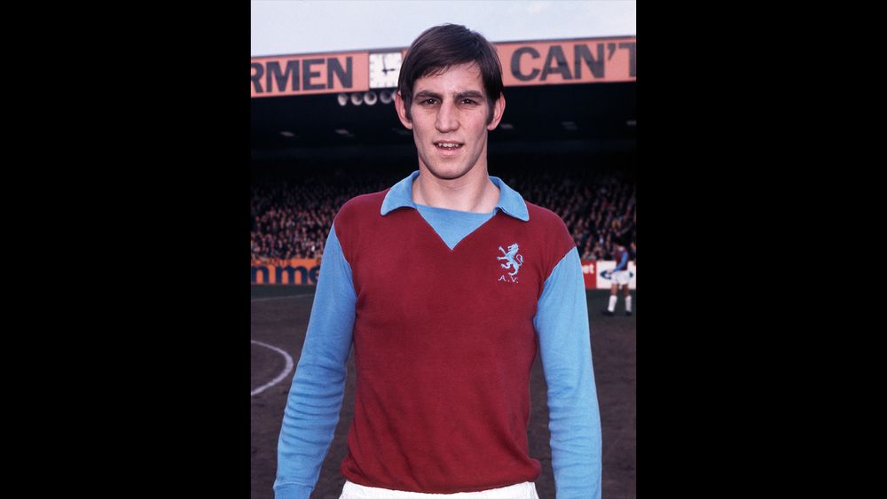 CN.jpg Chris Nicholl.