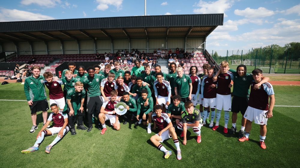 Aston-Villa-Trophy.jpg Aston Villa Under-18s v Arsenal Under-18s