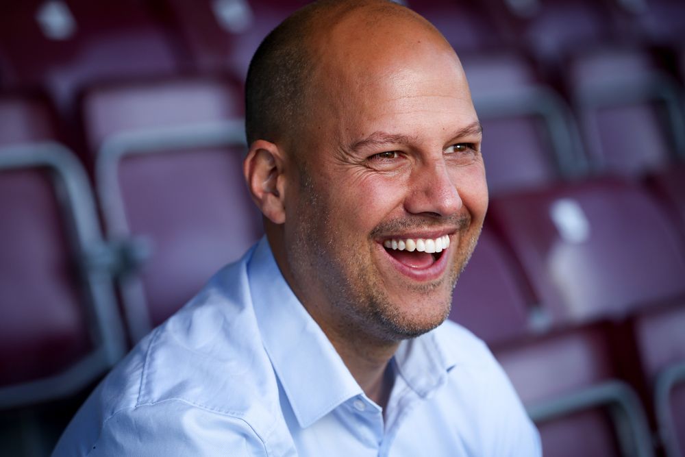 Robert de Pauw is unveiled as the new manager of Aston Villa Women.