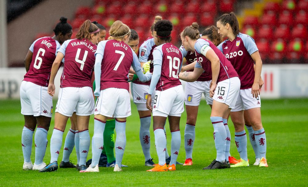 Team huddle pre-Everton