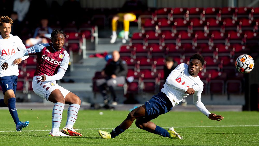 U18vSpurs.jpg Dewain Sewell.