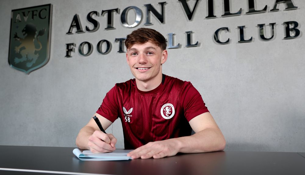 Tommi O’Reilly pens new contract | Aston Villa