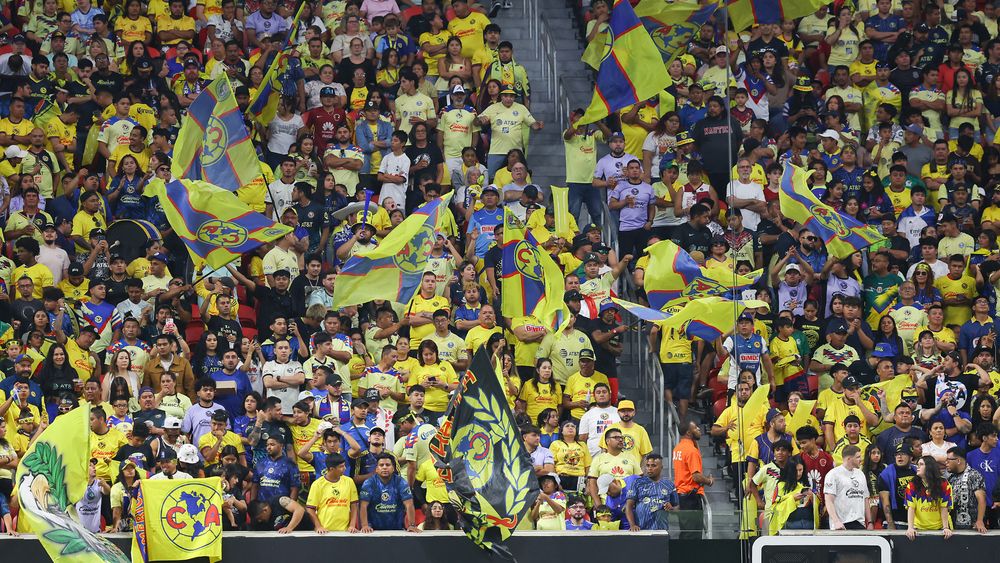 Club América supporters