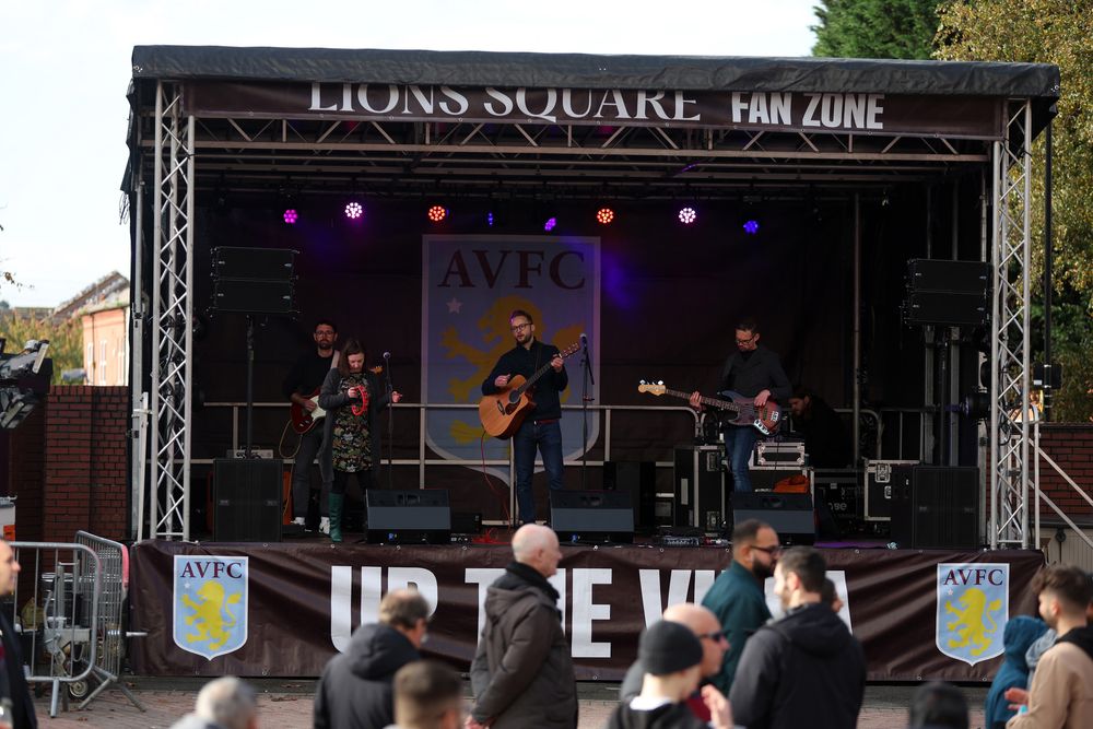 NW3B3205.jpg Villa Park.