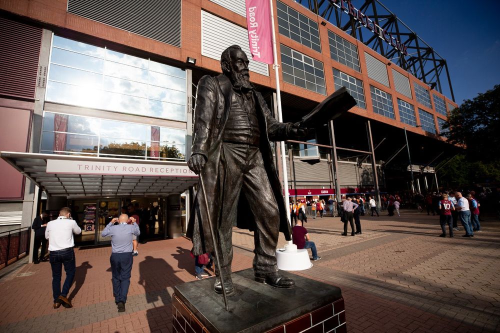 Aston Villa v Everton
