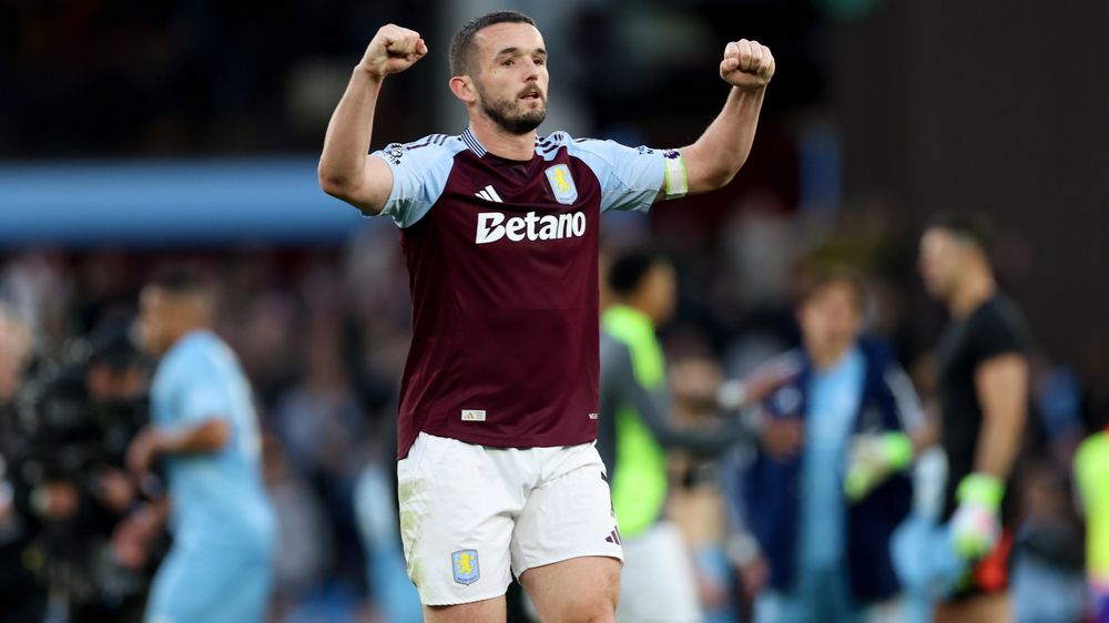 John McGinn (3).jpg John McGinn