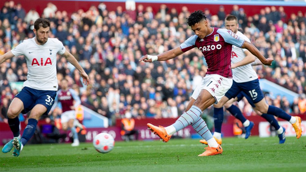 Spurs45.jpg Aston Villa take on Tottenham Hotspur in the Premier League.