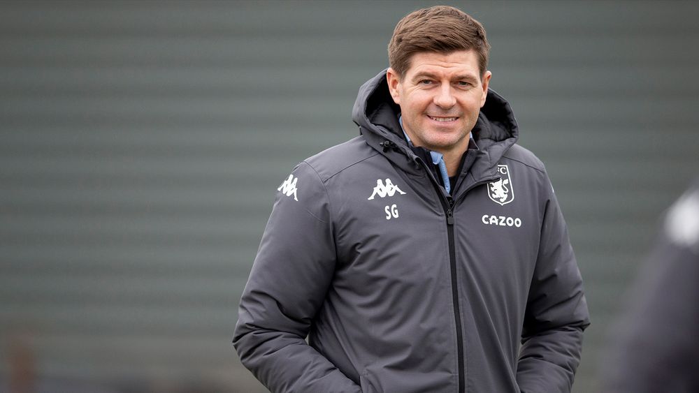 Preburn4.jpg Aston Villa train ahead of hosting Burnley in the Premier League.