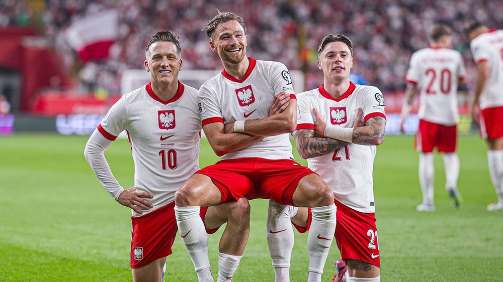 Cash finds net for Poland